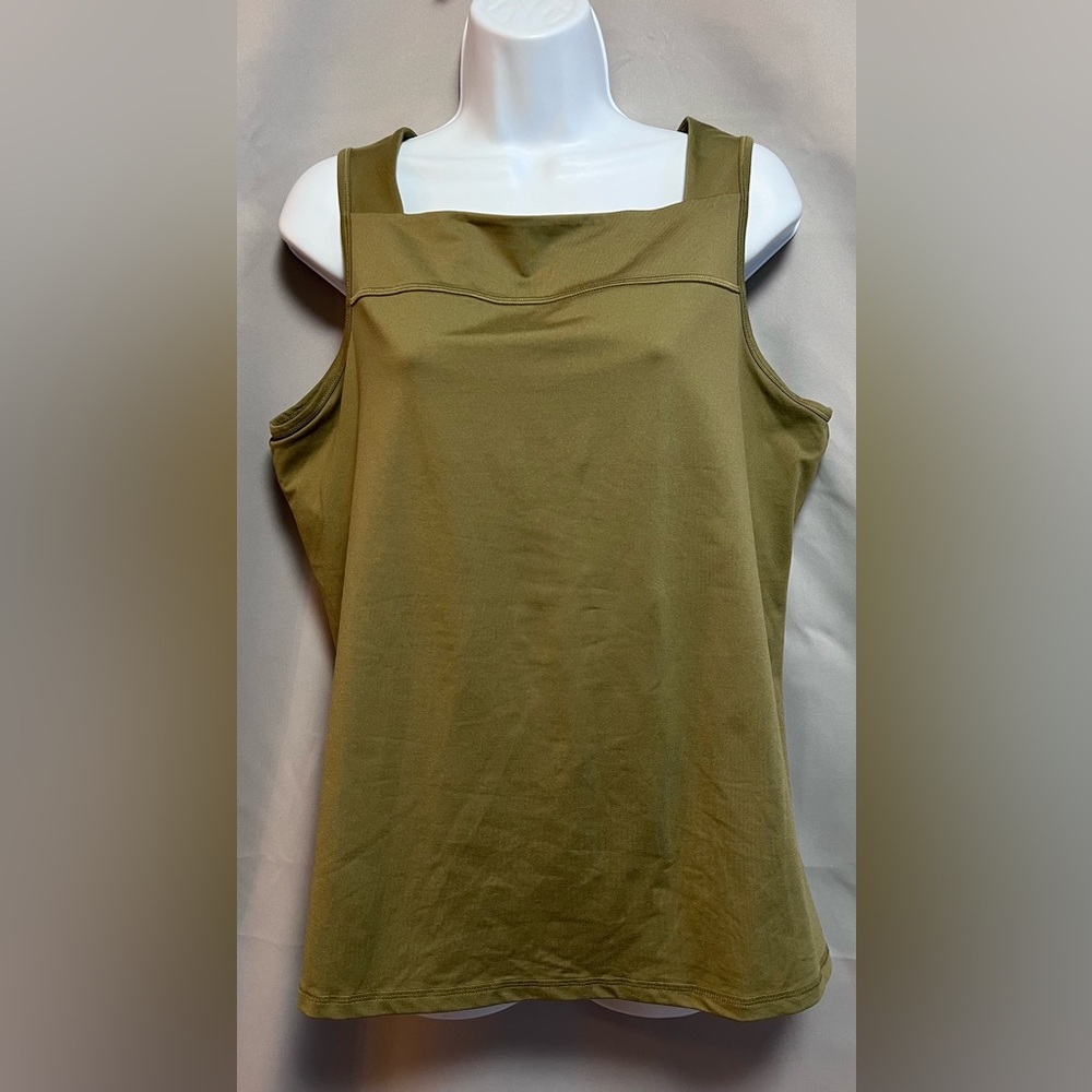 AnyBody‎ Women’s Green  Tank Top Size XL